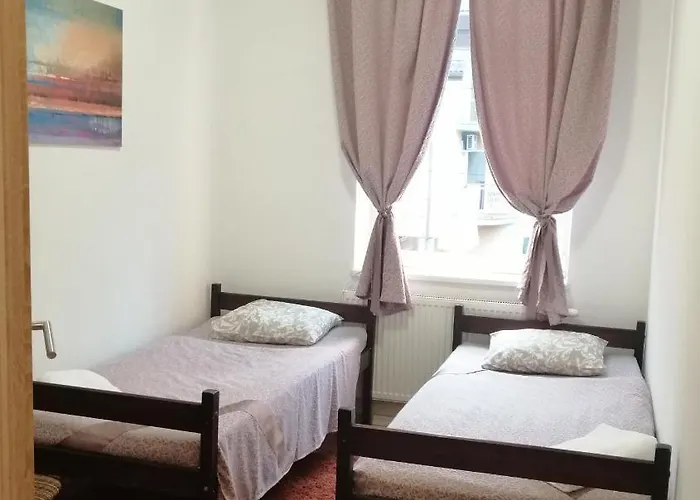 Hostel Piaseczno Hostel *